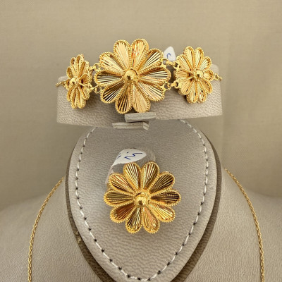 طقم الوردة الحديث عيار 21