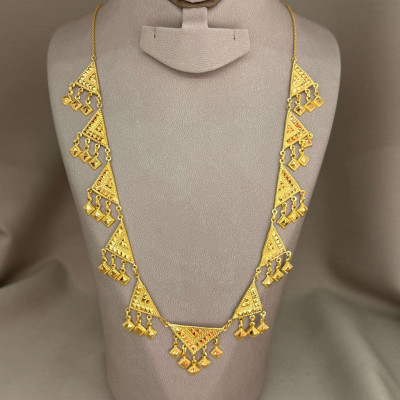 قلادة المثلث