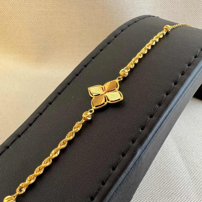 سويرة روبيرتو كوين